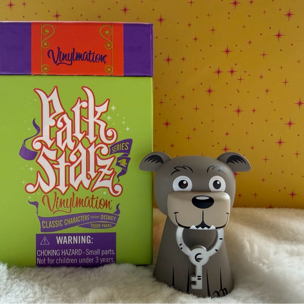 Disney Park Starz Series 4 Vinylmation Figure- Dog from Pirates of the Caribbean